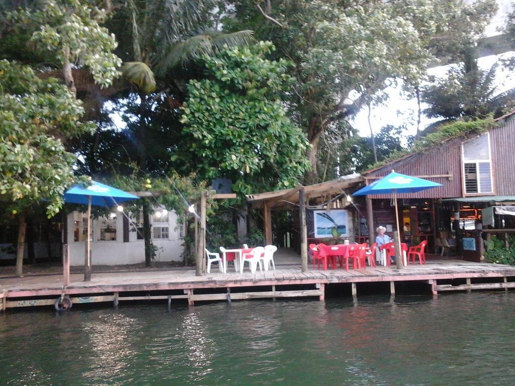 Hotel Y Restaurante Backpackers 里约杜尔塞 外观 照片