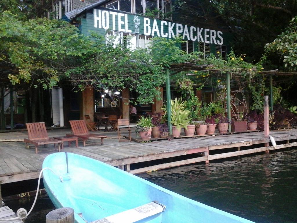 Hotel Y Restaurante Backpackers 里约杜尔塞 外观 照片