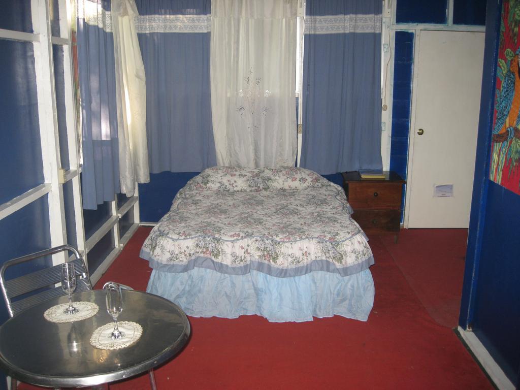 Hotel Y Restaurante Backpackers 里约杜尔塞 外观 照片