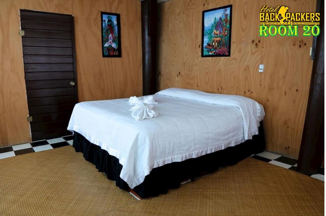Hotel Y Restaurante Backpackers 里约杜尔塞 外观 照片